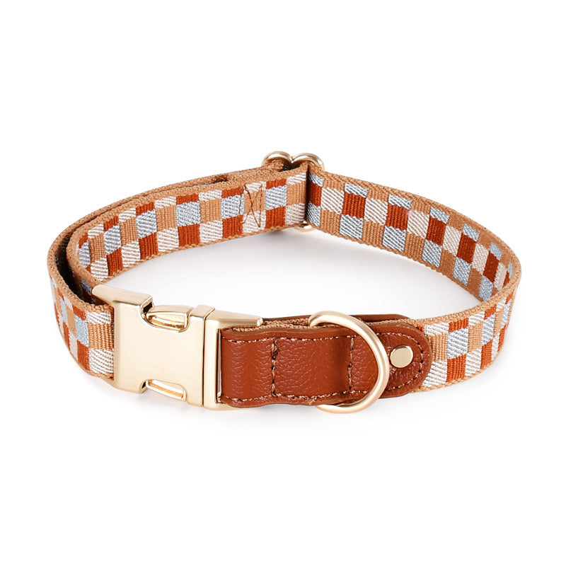 Collier de dressage et de suivi en nylon à carreaux pour chien