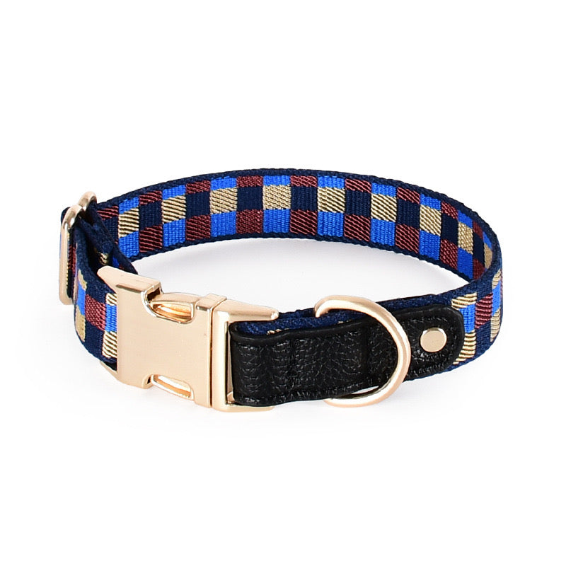 Collier de dressage et de suivi en nylon à carreaux pour chien